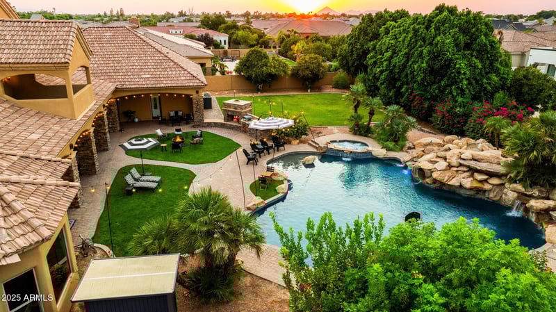 3446 Knoll St, Mesa, AZ 85213