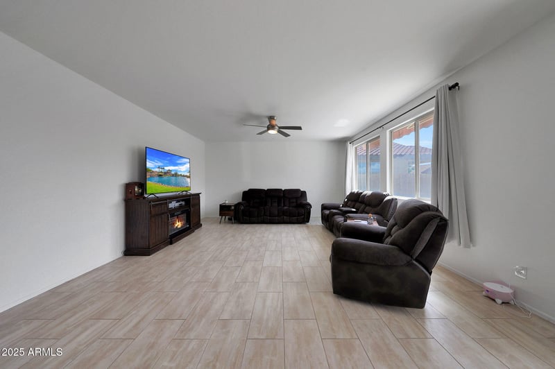 3446 Mayfair St, Mesa, AZ 85213
