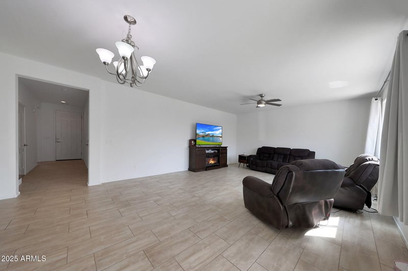 3446 Mayfair St, Mesa, AZ 85213