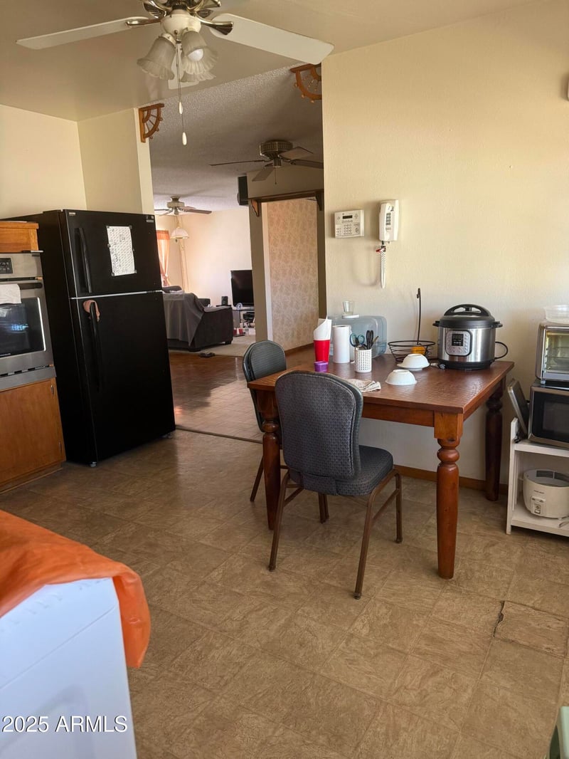 3446 Mclellan Blvd, Phoenix, AZ 85017
