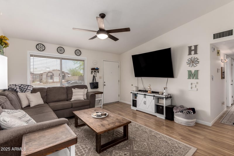 3447 Dolphin Ave, Mesa, AZ 85204