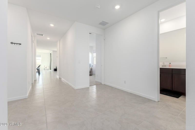3447 Jasmine Way, San Tan Valley, AZ 85143