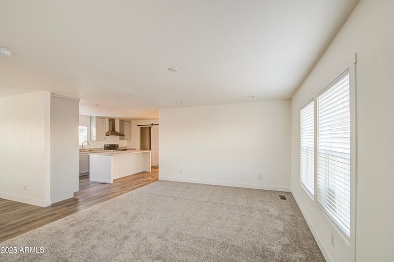 34477 South Mountain Ave, Tonopah, AZ 85354