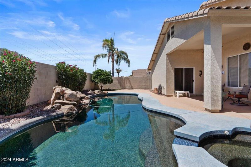 3449 S Joshua Tree Ln, Gilbert, AZ 85297