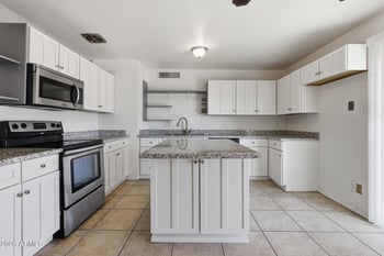 3449 W Mauna Loa Ln, Phoenix, AZ 85053
