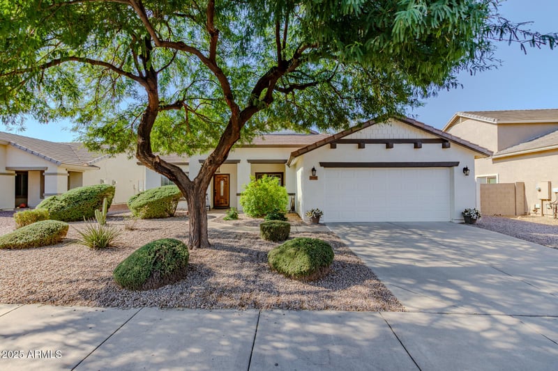 34498 Appaloosa Way, San Tan Valley, AZ 85144