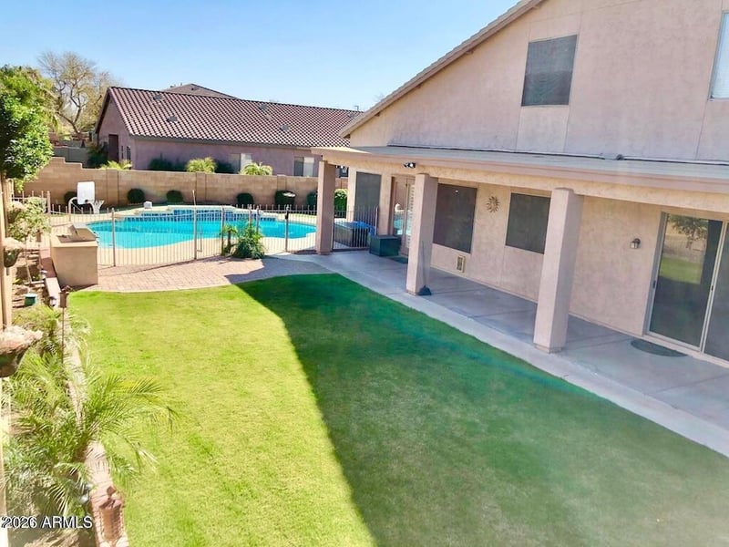 345 Date Palm Dr, Gilbert, AZ 85234