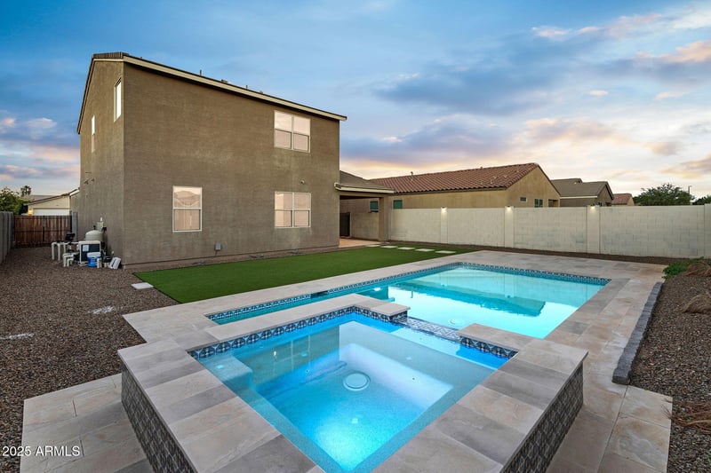 345 Satinka Dr, San Tan Valley, AZ 85140