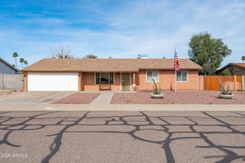 3450 Sunnyside Dr, Phoenix, AZ 85028