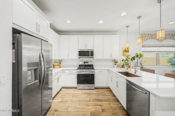 3452 E Dakota Dr, San Tan Valley, AZ 85143