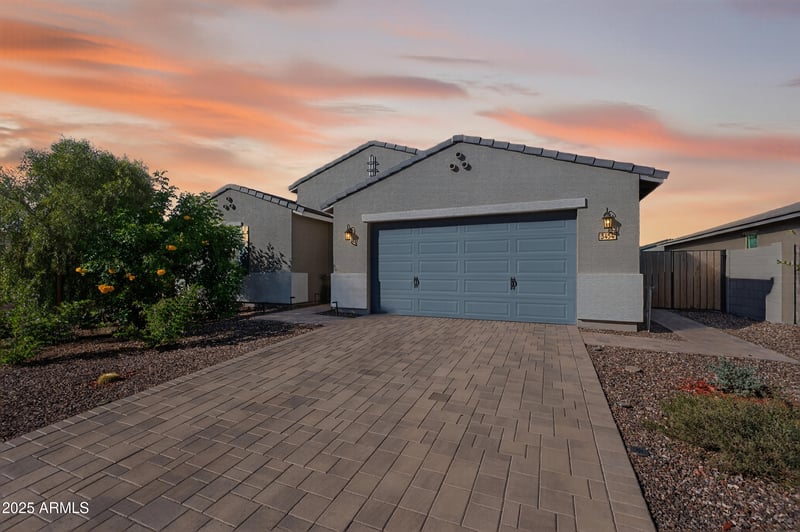 3454 Jasmine Way, San Tan Valley, AZ 85143