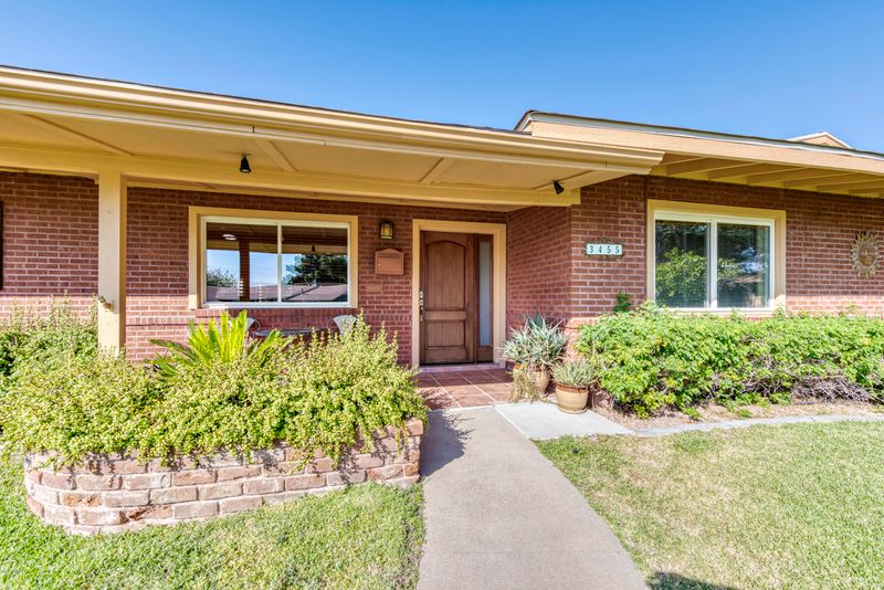 3455 N 47th Way, Phoenix, AZ 85018