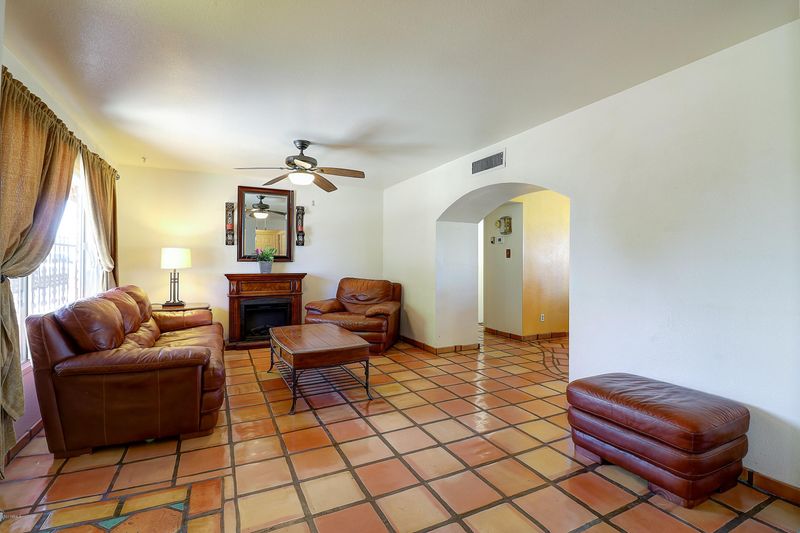 3455 W Calavar Rd, Phoenix, AZ 85053
