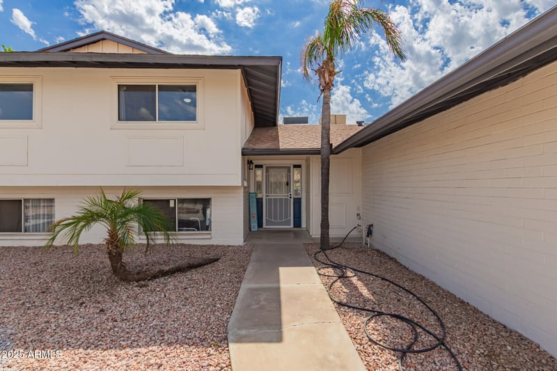 3455 W Gelding Dr, Phoenix, AZ 85053
