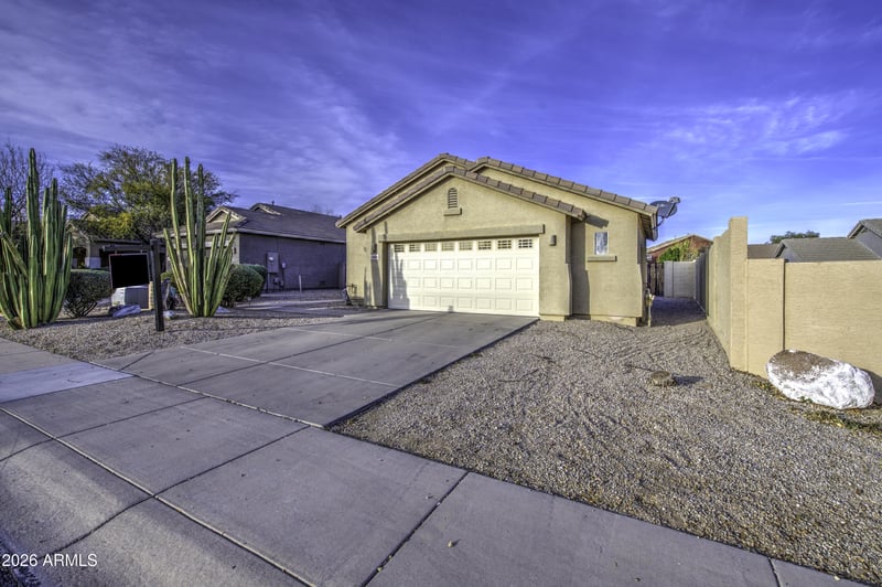 3462 Hayden Peak Dr, San Tan Valley, AZ 85144