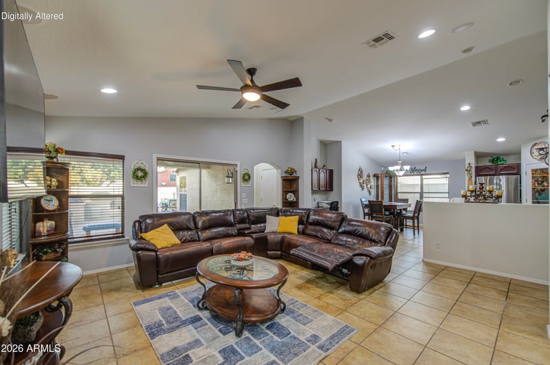 3462 Hayden Peak Dr, San Tan Valley, AZ 85144