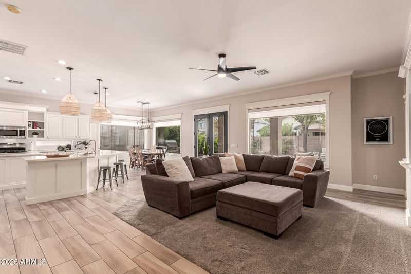 3463 Page Ave, Gilbert, AZ 85234