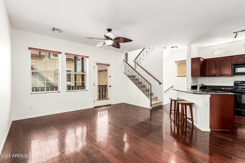 34630 30th Dr, Phoenix, AZ 85086
