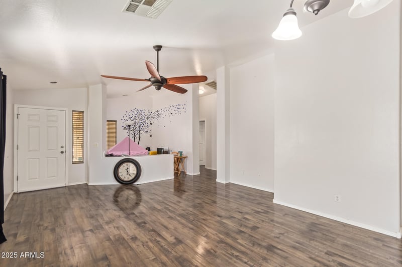 34631 Picket Post Dr, San Tan Valley, AZ 85144