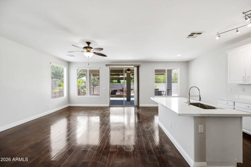 34634 Appaloosa Way, San Tan Valley, AZ 85144
