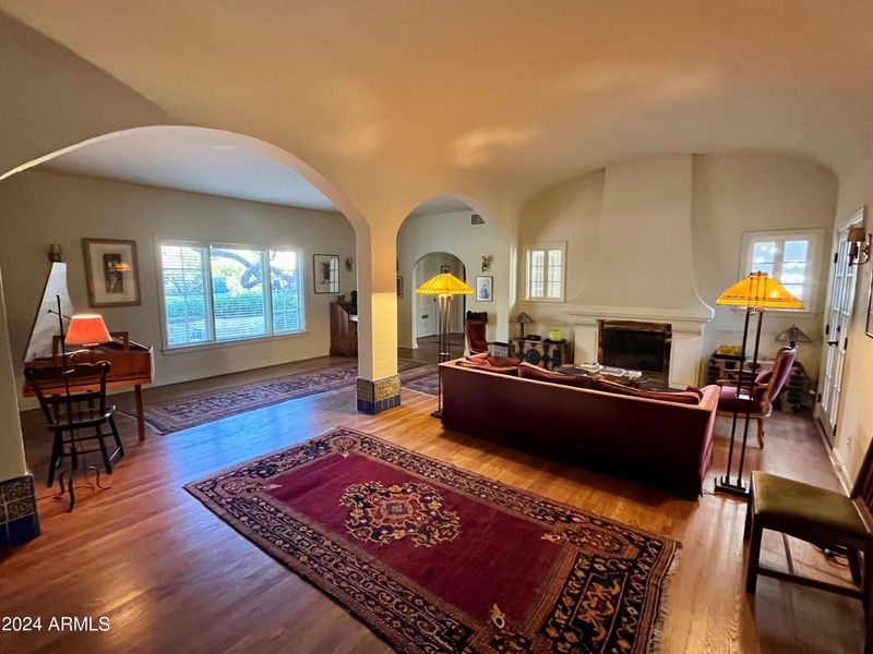 347 E Verde Ln, Phoenix, AZ 85012