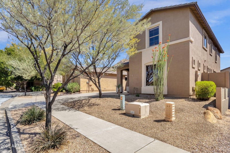 34713 24th Ln, Phoenix, AZ 85086