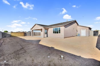34724 Surrey Ln, San Tan Valley, AZ 85140