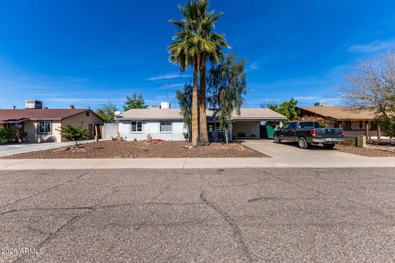 3474 Delcoa Dr, Phoenix, AZ 85032
