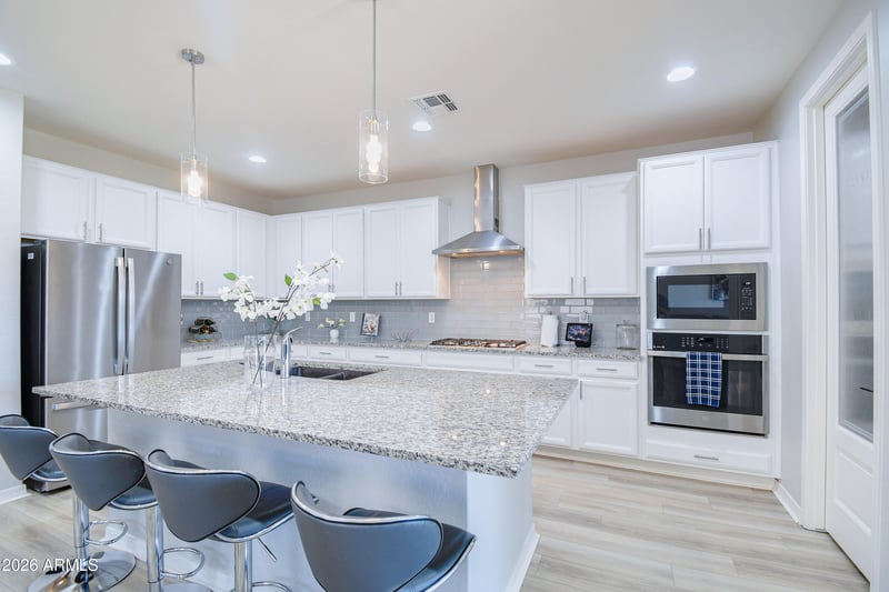 3475 Dreamy Draw Dr, San Tan Valley, AZ 85144