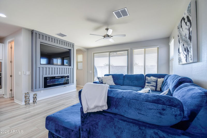 3475 Dreamy Draw Dr, San Tan Valley, AZ 85144