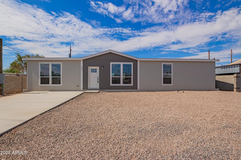 348 83rd Pl, Mesa, AZ 85207