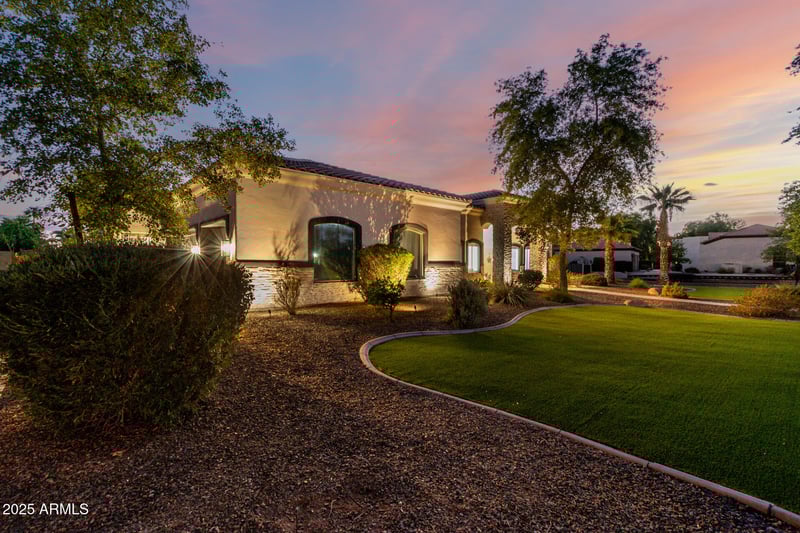 348 Park Grove Ln, Gilbert, AZ 85296
