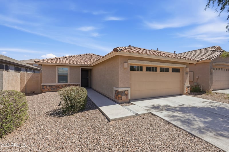 348 Tamarack Dr, San Tan Valley, AZ 85140