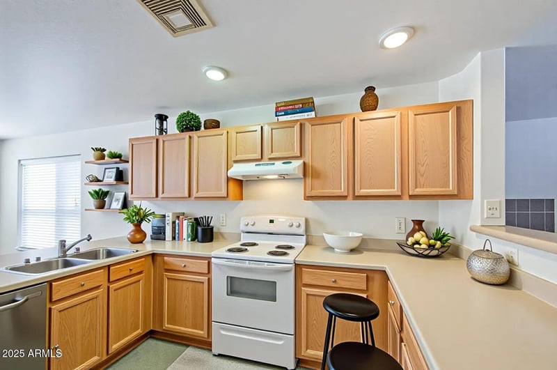 34802 Elliot Rd, Arlington, AZ 85322