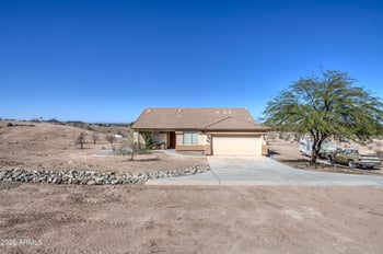 34802 Elliot Rd, Arlington, AZ 85322