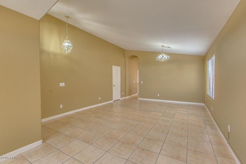 34816 N Barka Trl, San Tan Valley, AZ 85143