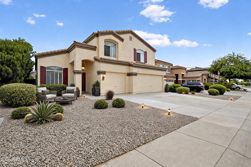 3482 Sunshine Butte Dr, San Tan Valley, AZ 85144