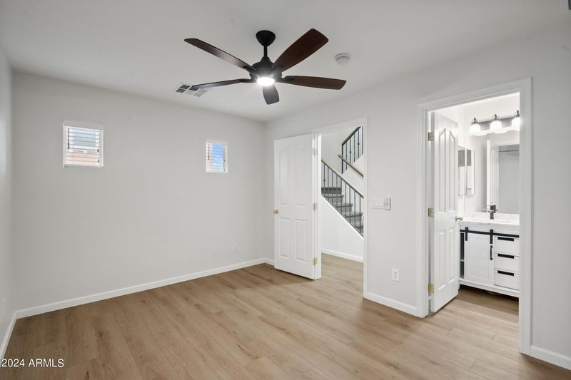 34823 N 30th Ave, Phoenix, AZ 85086