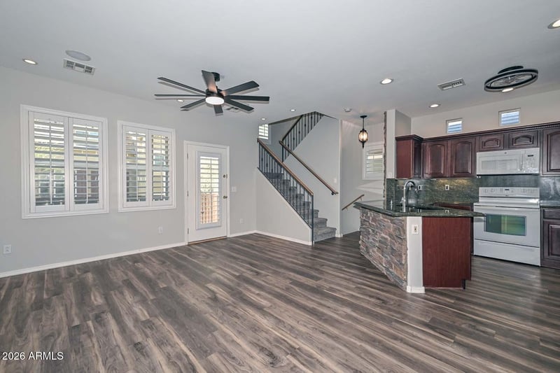 34827 30th Ave, Phoenix, AZ 85086