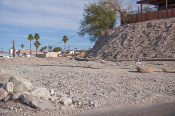 3483 Shawnee Ln #8, Lake Havasu City, AZ 86404