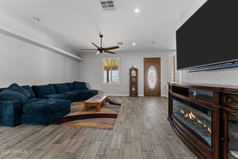 34841 N 3rd St, Phoenix, AZ 85086