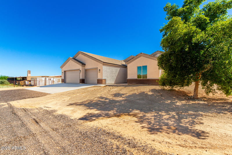 34889 3rd St, Phoenix, AZ 85086