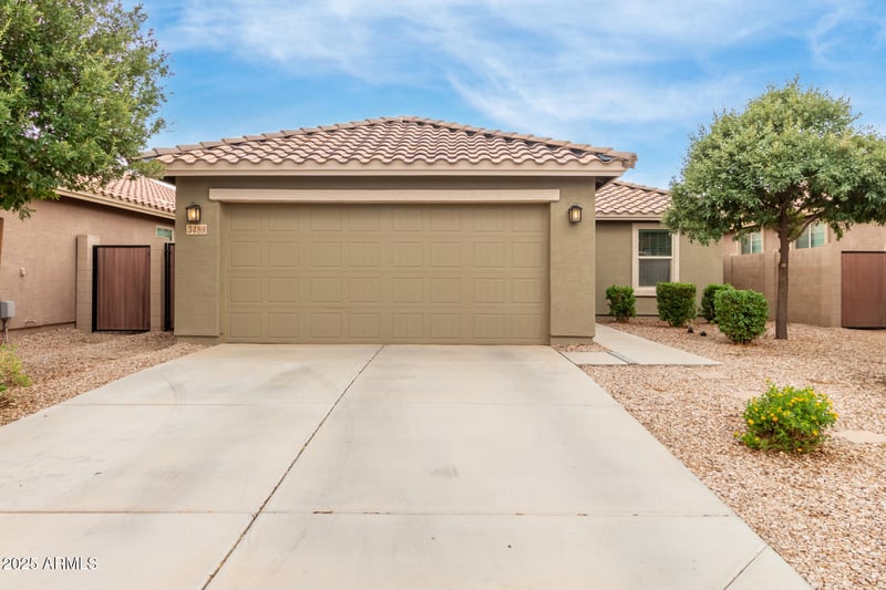 3489 Silversmith Trl, San Tan Valley, AZ 85143
