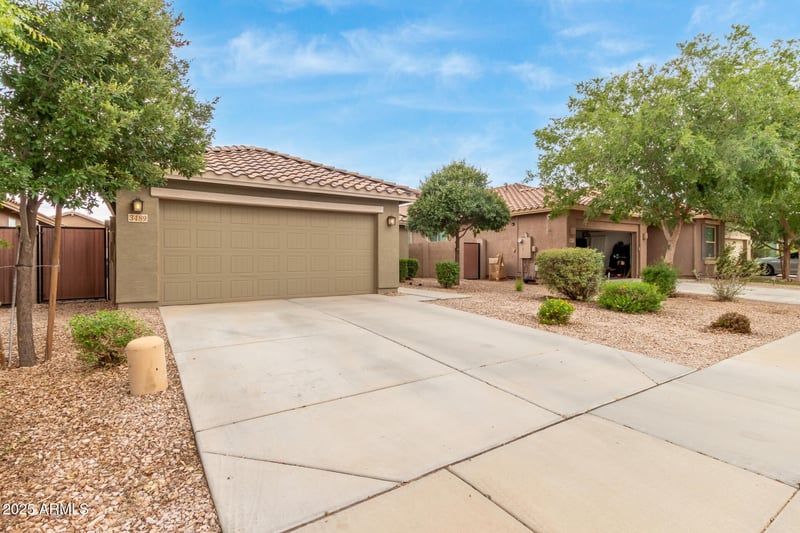 3489 Silversmith Trl, San Tan Valley, AZ 85143