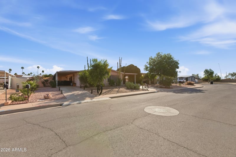 349 S Alvaro Cir, Mesa, AZ 85206