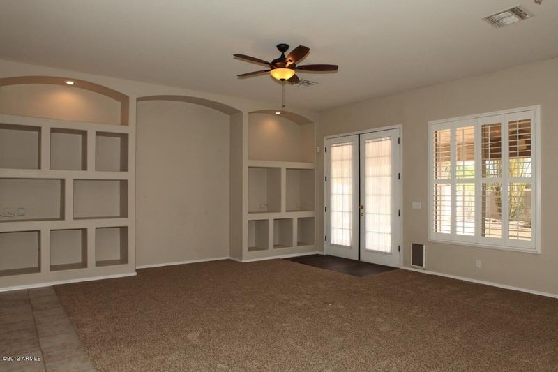 349 S Marin Dr, Gilbert, AZ 85296