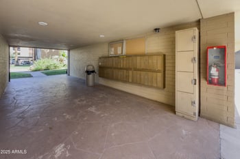 349 Thomas Rd #E301, Phoenix, AZ 85012