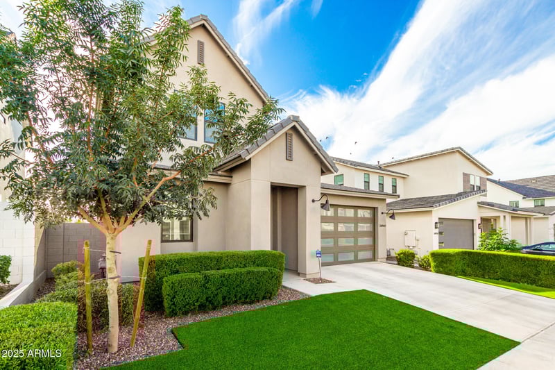 34940 Augite Way, San Tan Valley, AZ 85144