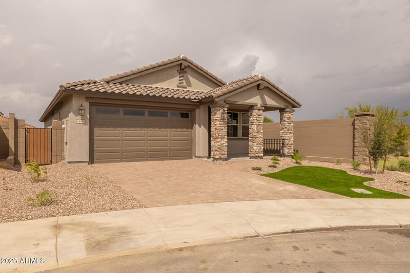 34948 Hawley Dr, San Tan Valley, AZ 85144