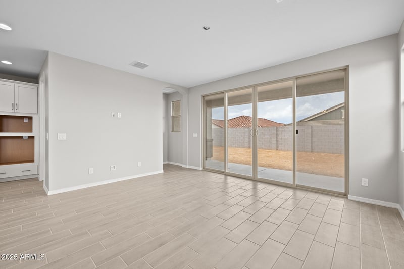 34948 Hawley Dr, San Tan Valley, AZ 85144